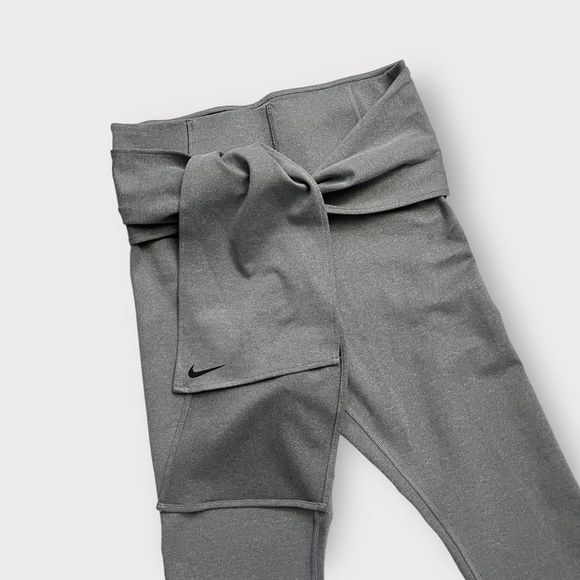 Nike Sculpt Victory Leggings Medium High Rise Compression Tight Fit Full Length - Picture 1 of 10